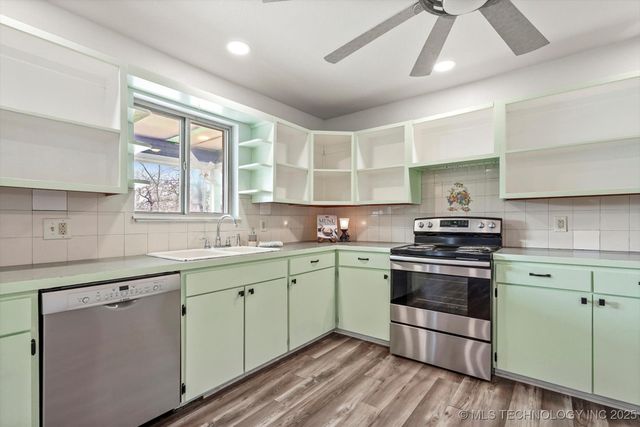 14398 S 246th West Place, Kellyville, OK 74039