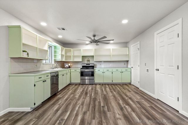 14398 S 246th West Place, Kellyville, OK 74039