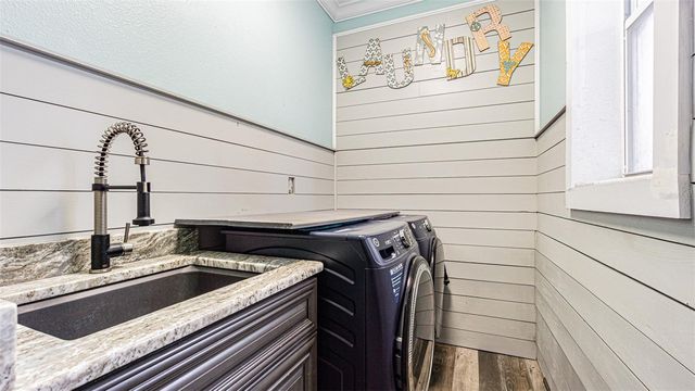 2807 WINDCREST OAKS COURT, Valrico, FL 33594