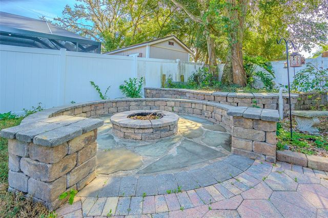 2807 WINDCREST OAKS COURT, Valrico, FL 33594