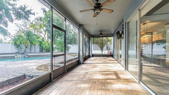 2807 WINDCREST OAKS COURT, Valrico, FL 33594