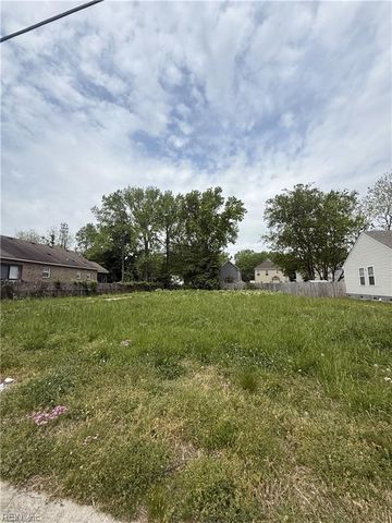 6232 Old Townpoint RD, Suffolk, VA 23435