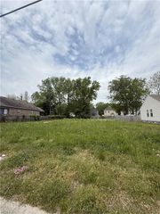 6232 Old Townpoint RD, Suffolk, VA 23435