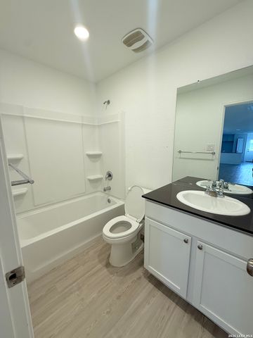 8910 SOLAR COVE, San Antonio, TX 78252