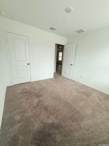 8910 SOLAR COVE, San Antonio, TX 78252