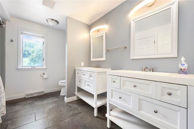153 Oakwood, Peters Twp, PA 15317