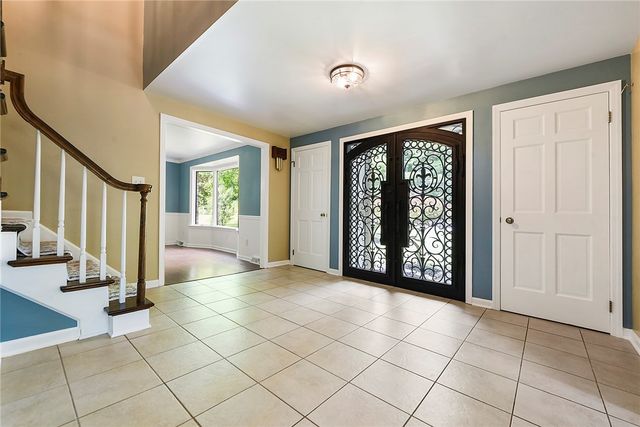 153 Oakwood, Peters Twp, PA 15317