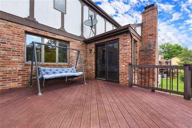 153 Oakwood, Peters Twp, PA 15317