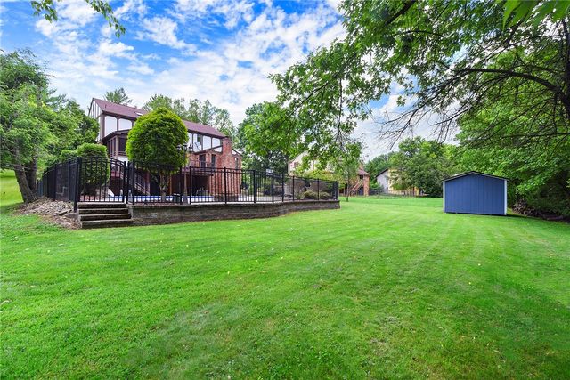153 Oakwood, Peters Twp, PA 15317