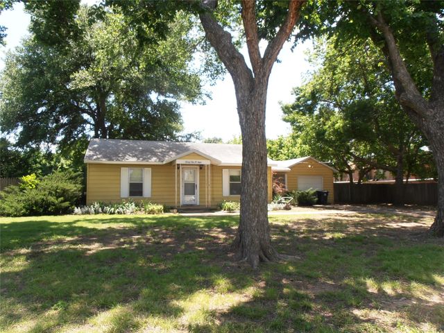 2108 Norwood Lane, Arlington, TX 76013