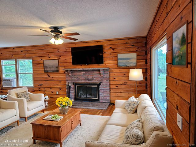 698 Leetes Island Road, Branford, CT 06405