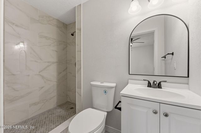 4626 BIRKENHEAD Road, Jacksonville, FL 32210