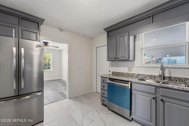 4626 BIRKENHEAD Road, Jacksonville, FL 32210