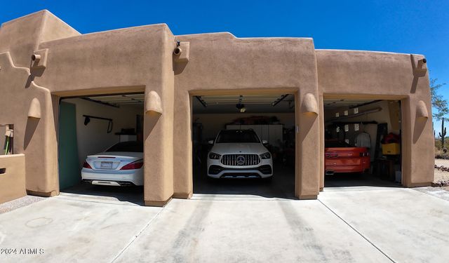 40455 N 26TH Street, Cave Creek, AZ 85331