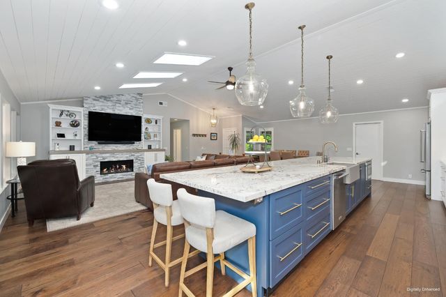 118 S Fork Way, Folsom, CA 95630