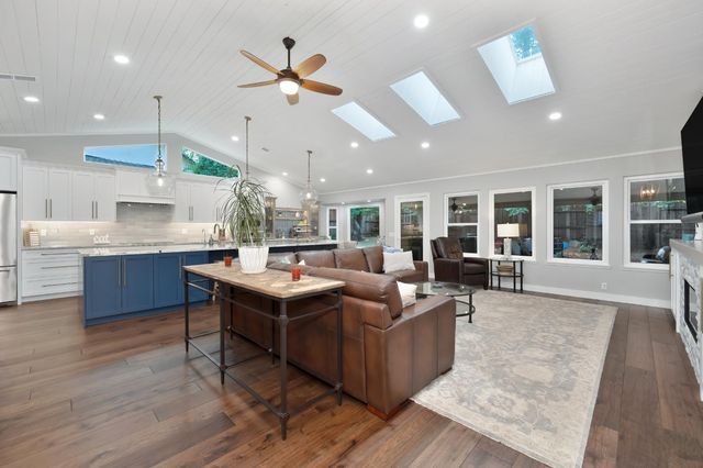 118 S Fork Way, Folsom, CA 95630