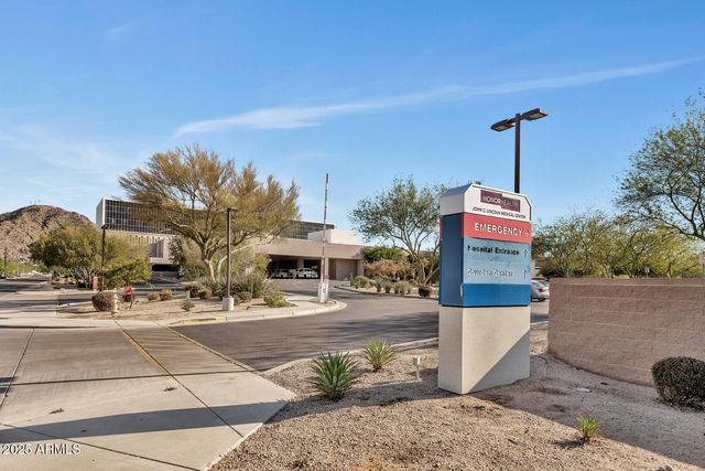 822 E CAROL Avenue, Phoenix, AZ 85020