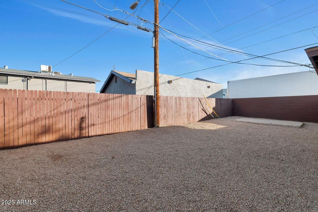 822 E CAROL Avenue, Phoenix, AZ 85020 — photo 5