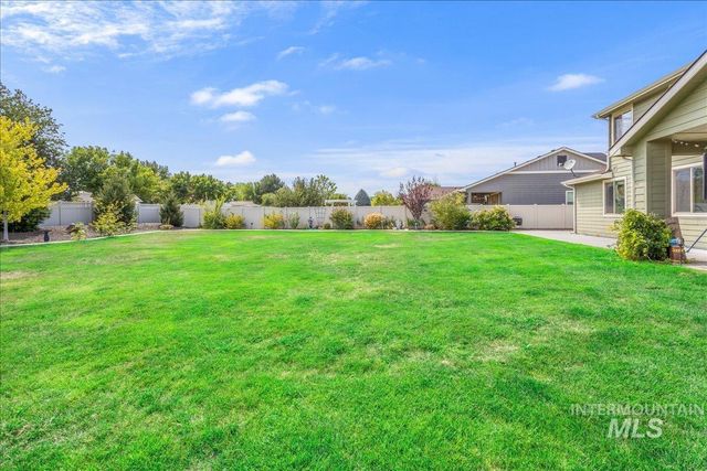 12621 S Carriage Hill Way, Nampa, ID 83686