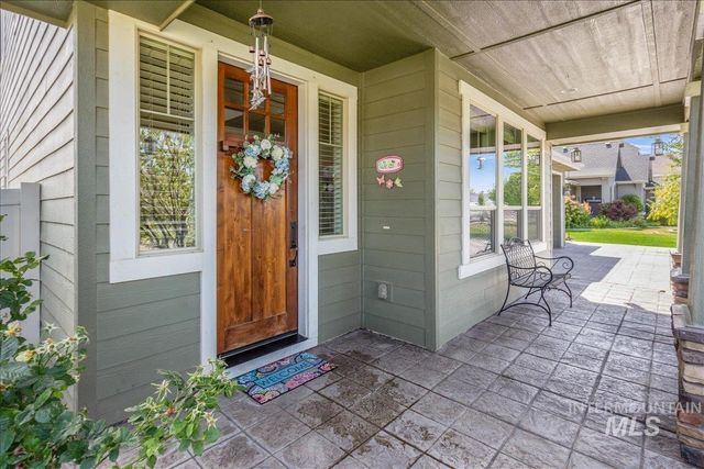 12621 S Carriage Hill Way, Nampa, ID 83686