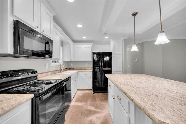 81 Jarrett Lane, Gillsville, GA 30543