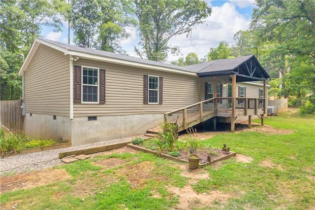 81 Jarrett Lane, Gillsville, GA 30543