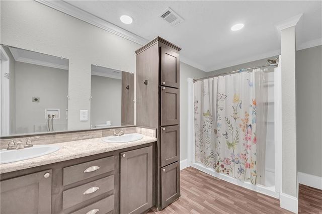 81 Jarrett Lane, Gillsville, GA 30543