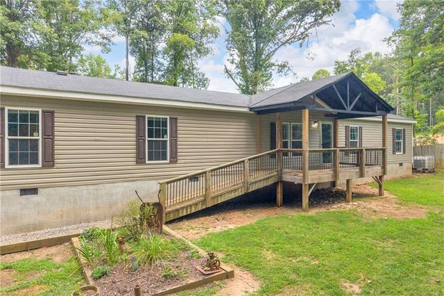 81 Jarrett Lane, Gillsville, GA 30543
