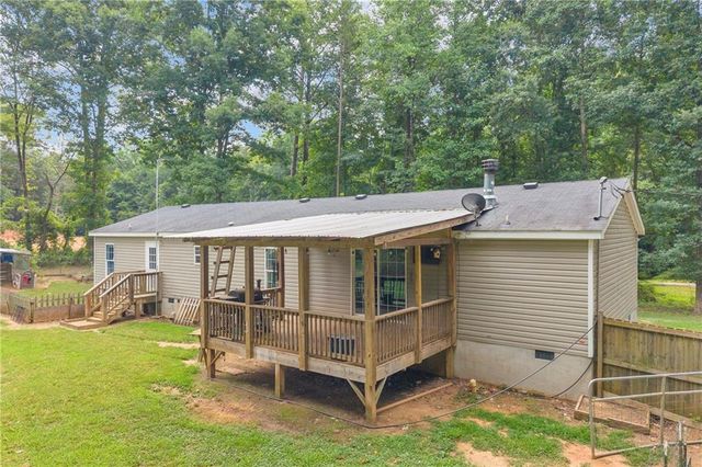 81 Jarrett Lane, Gillsville, GA 30543