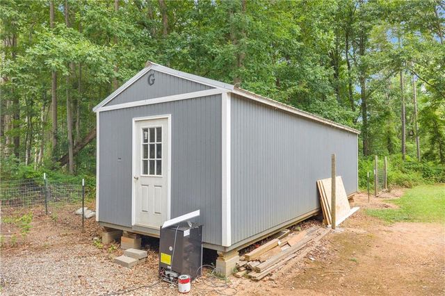 81 Jarrett Lane, Gillsville, GA 30543