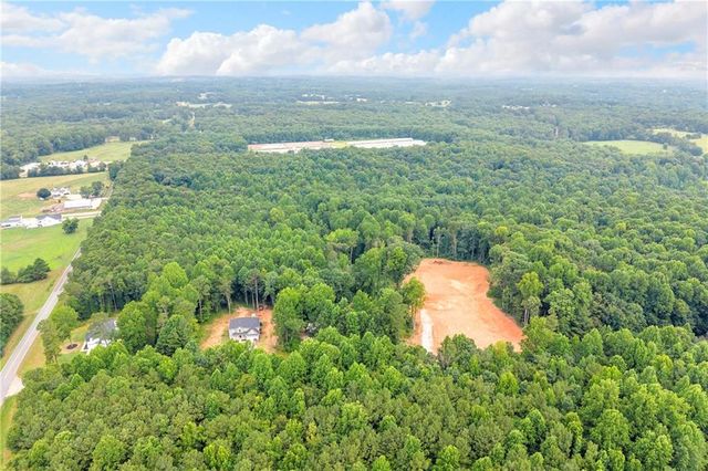 81 Jarrett Lane, Gillsville, GA 30543