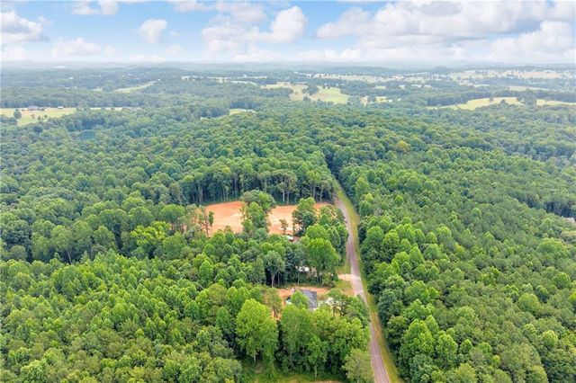 81 Jarrett Lane, Gillsville, GA 30543