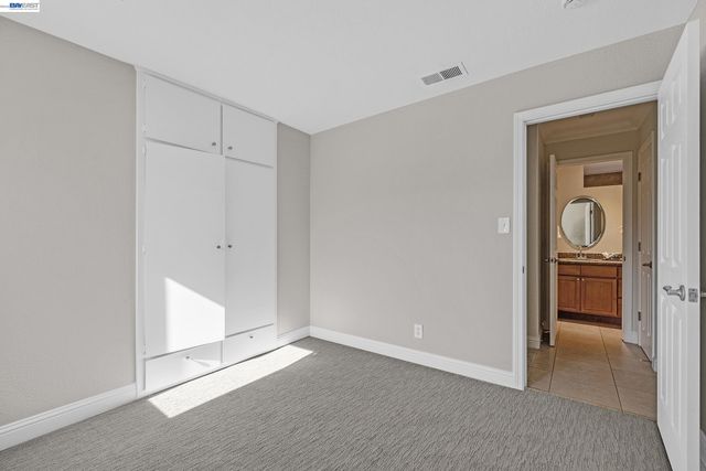 4061 Holland Dr, Pleasanton, CA 94588