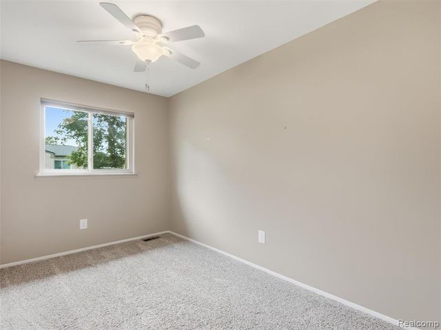 46462 Peach Grove Avenue, Macomb, MI 48044