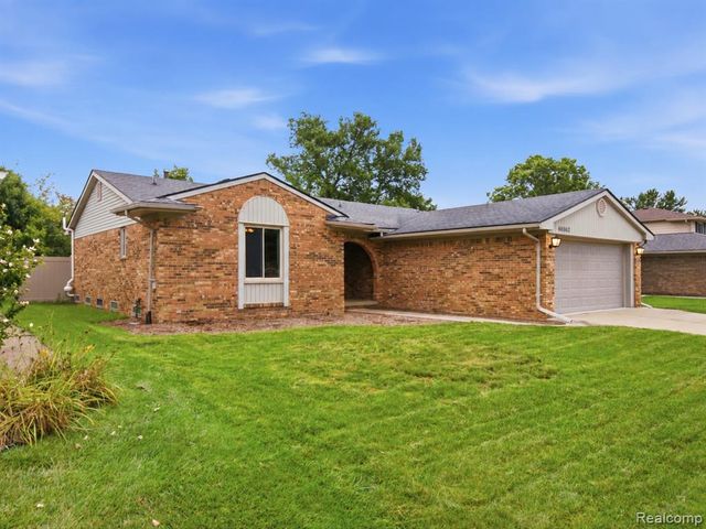 46462 Peach Grove Avenue, Macomb, MI 48044