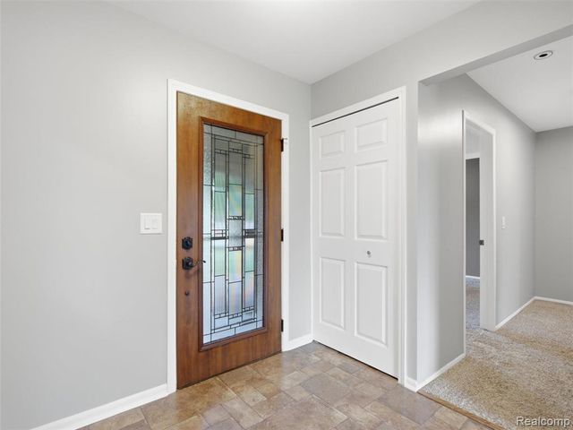 46462 Peach Grove Avenue, Macomb, MI 48044