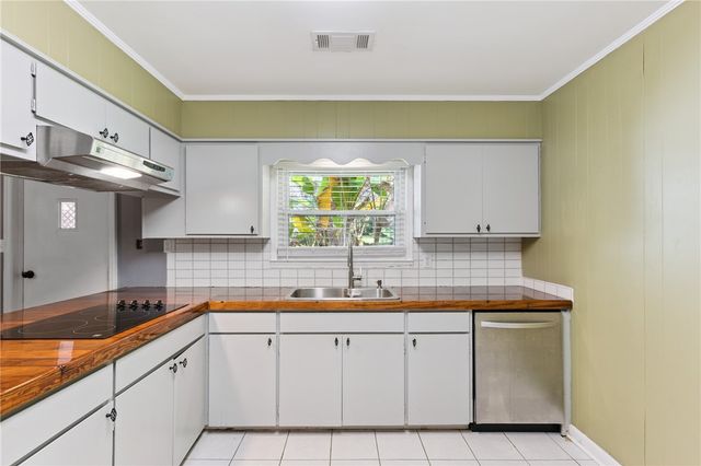 1446 Blythe Island Drive, Brunswick, GA 31523