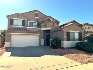 5643 W SOUTHGATE Avenue, Phoenix, AZ 85043