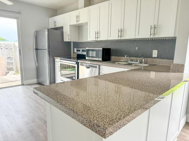 4852 Orleans Court D, West Palm Beach, FL 33415