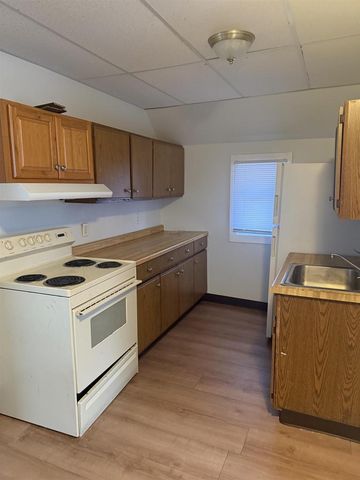 921 S 13TH STREET, Manitowoc, WI 54220