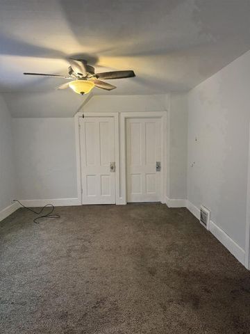 921 S 13TH STREET, Manitowoc, WI 54220