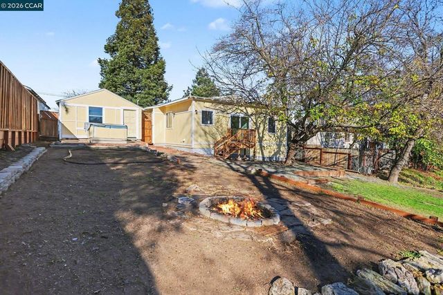 2900 Leslie Ave, Martinez, CA 94553