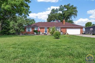4945 NW Rochester RD, Topeka, KS 66617
