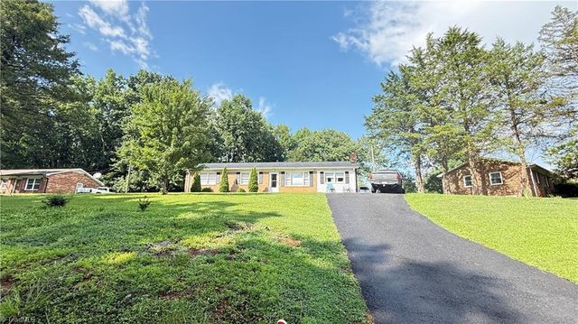 110 Sarah Street, Mount Airy, NC 27030