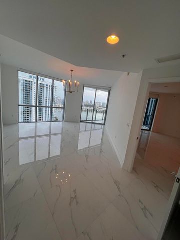 17111 BISCAYNE Boulevard 1903, North Miami Beach, FL 33160