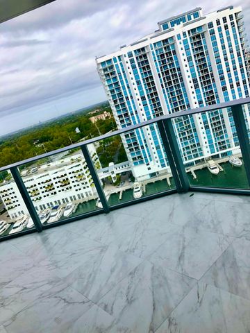 17111 BISCAYNE Boulevard 1903, North Miami Beach, FL 33160