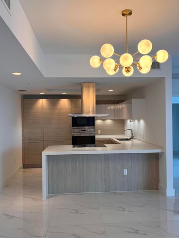 17111 BISCAYNE Boulevard 1903, North Miami Beach, FL 33160