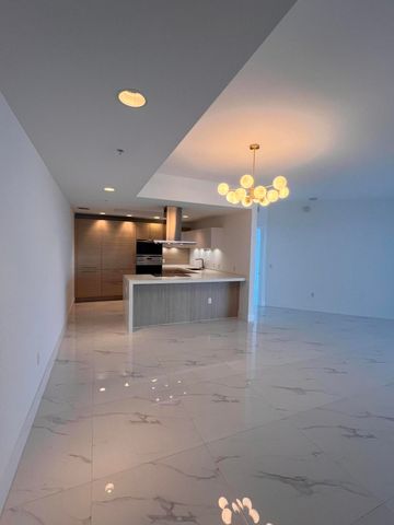 17111 BISCAYNE Boulevard 1903, North Miami Beach, FL 33160