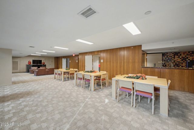 4808 N 24TH Street 824, Phoenix, AZ 85016