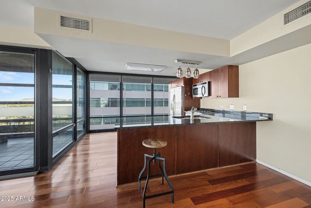 4808 N 24TH Street 824, Phoenix, AZ 85016